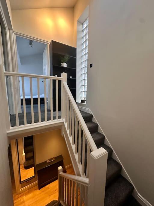 Kay Star Living Apartment Бирмингам Екстериор снимка