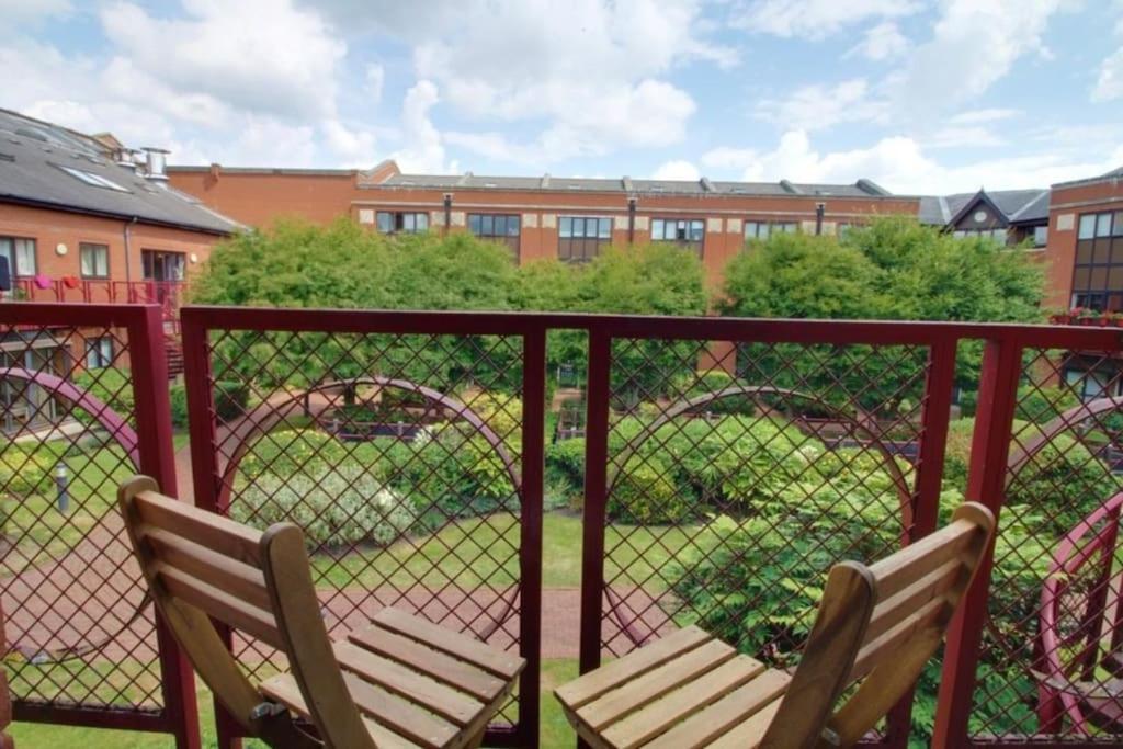 Kay Star Living Apartment Бирмингам Екстериор снимка